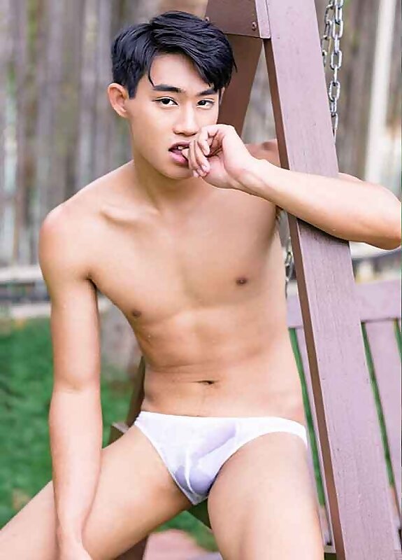 Next Image >>