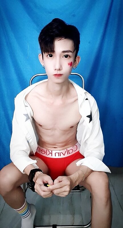 Next Image >>