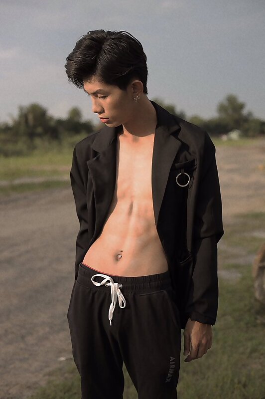 Next Image >>