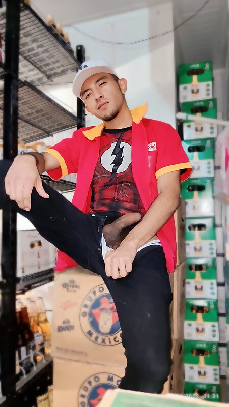 Next Image >>