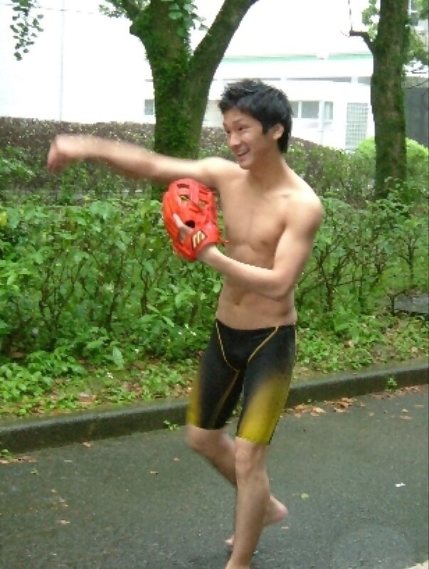 Next Image >>