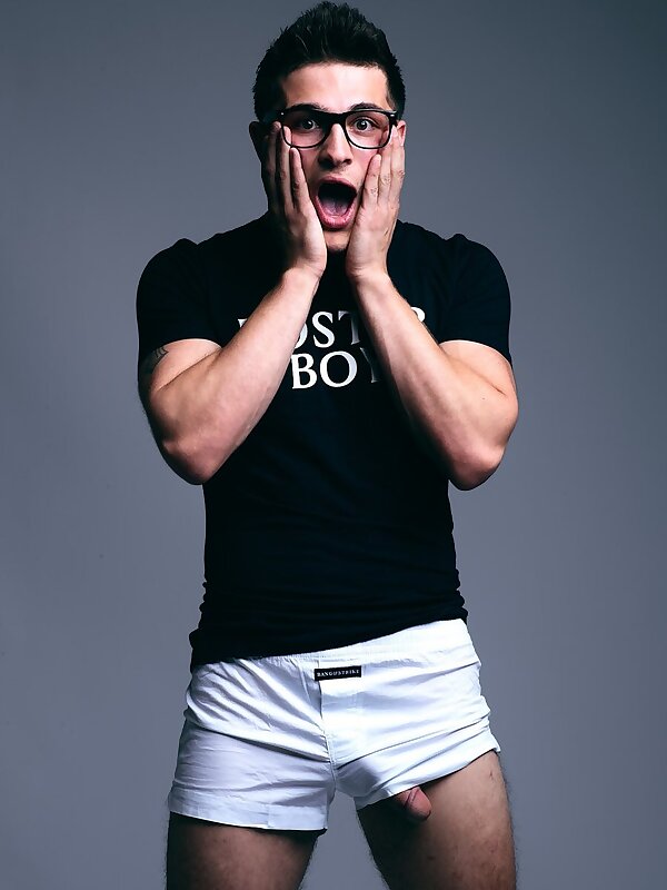 Next Image >>