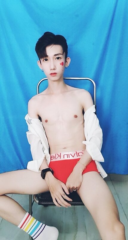 Next Image >>