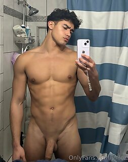 OnlyFans - Joshmloz (jmloz) - BoyFriendTV.com