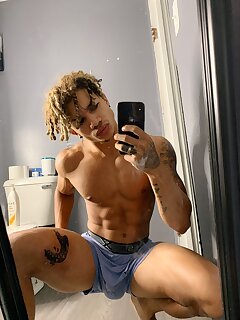 Pretty Boy Jay - BoyFriendTV.com