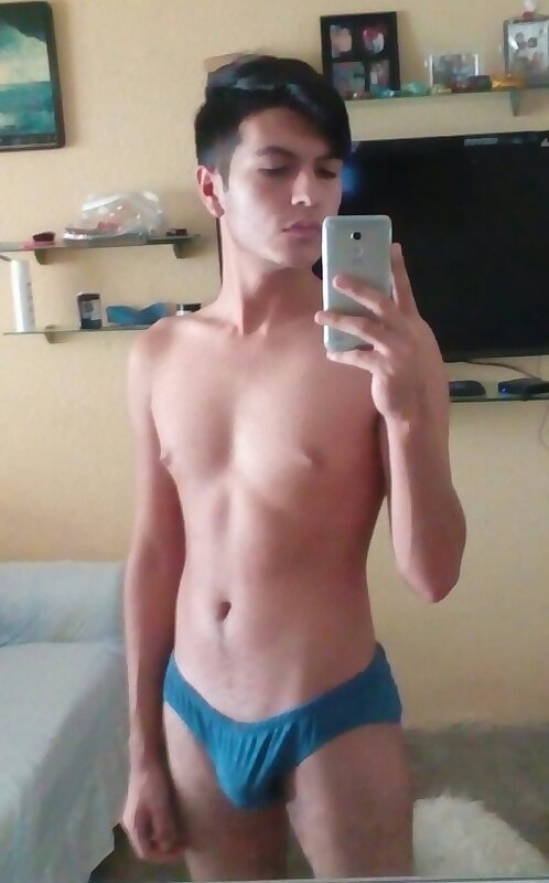 Next Image >>