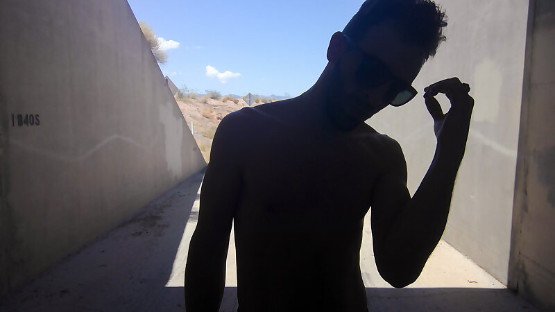 Next Image >>