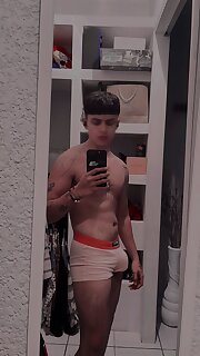 Favian alvarez - Photo 2 - BoyFriendTV.com