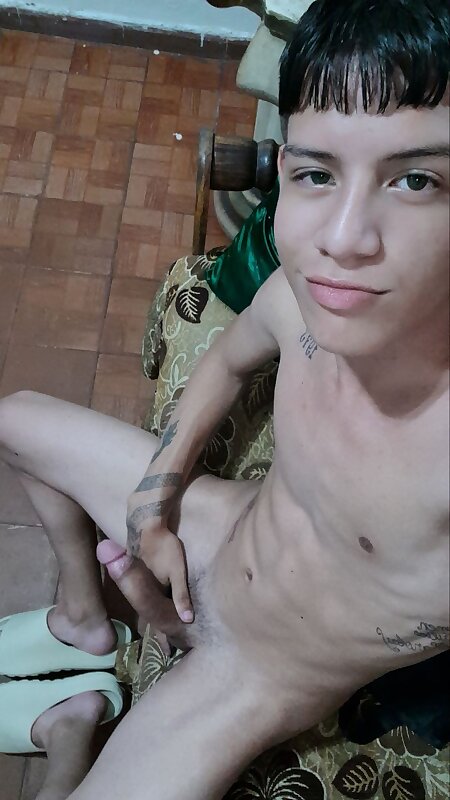 Next Image >>