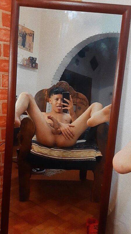 Next Image >>