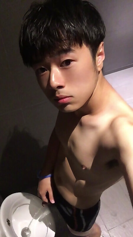 Next Image >>