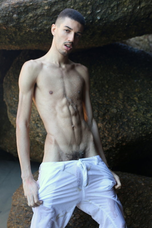 Next Image >>