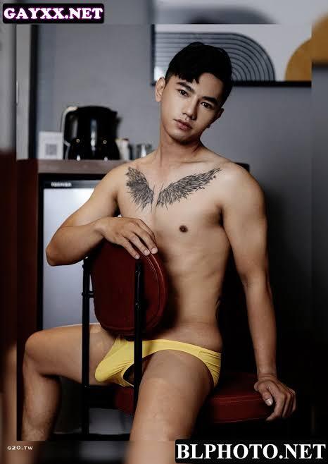 Next Image >>