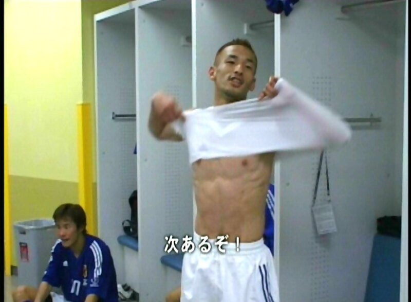 Next Image >>