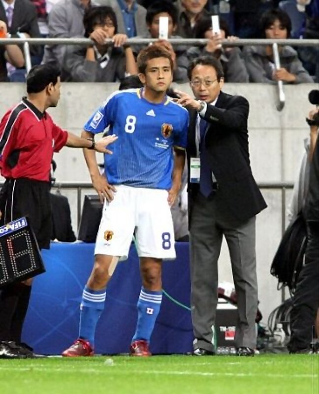 Next Image >>
