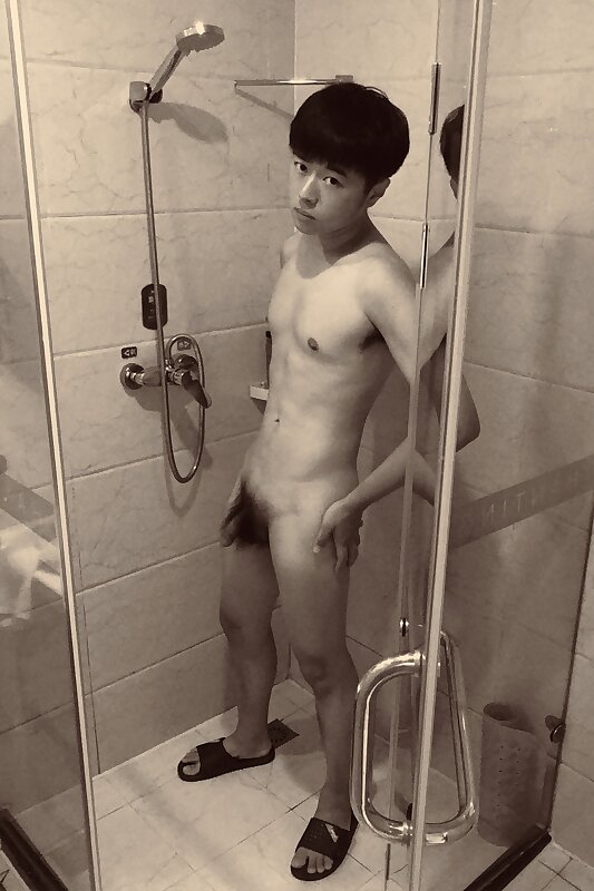 Next Image >>