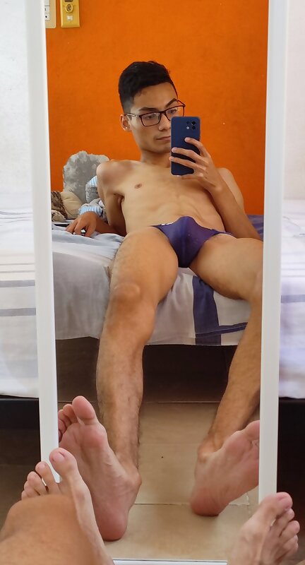 Next Image >>