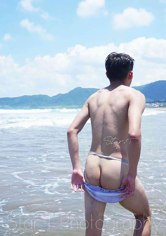 Next Image >>