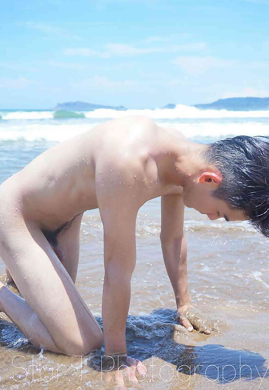 Next Image >>