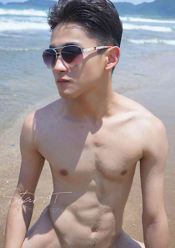 Next Image >>