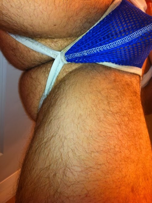 Next Image >>