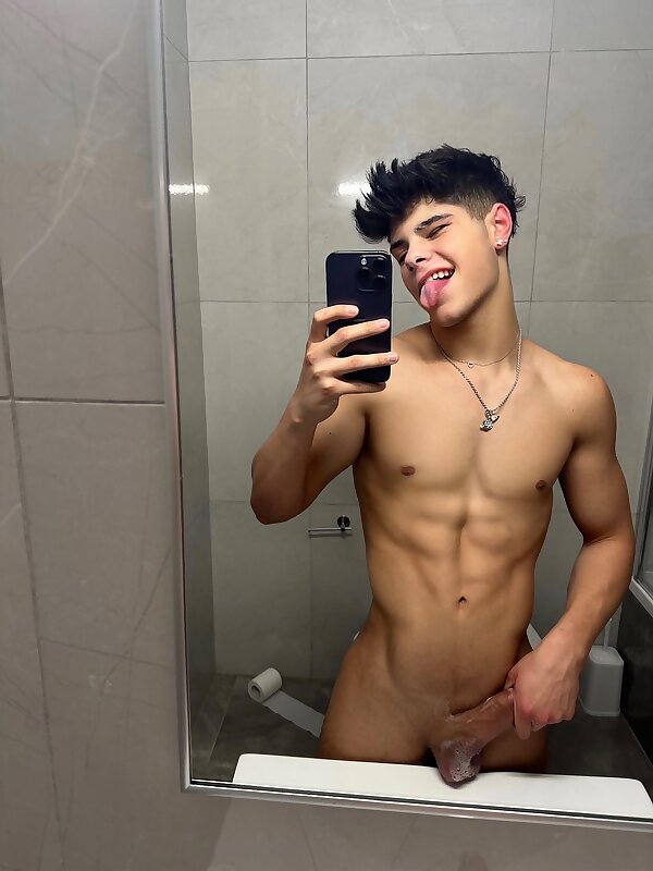 XXXFORNoah - photo 4 - BoyFriendTV.com