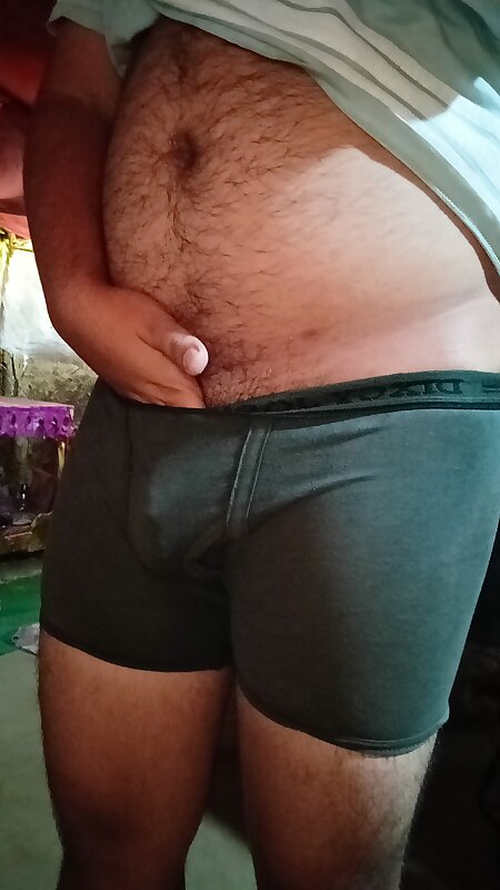 Next Image >>