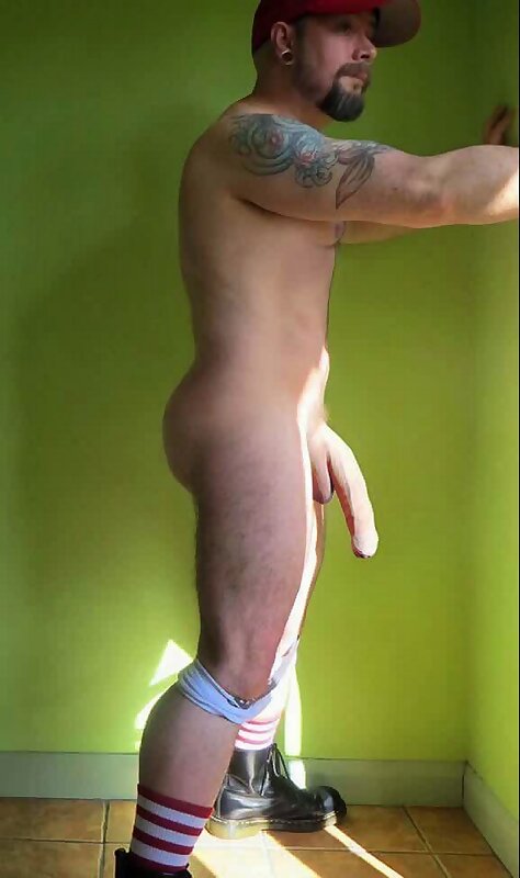Next Image >>