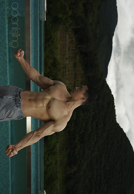 Next Image >>
