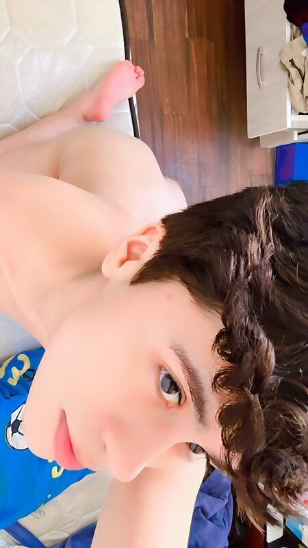 Next Image >>