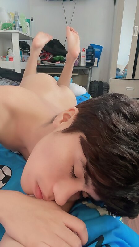 Next Image >>