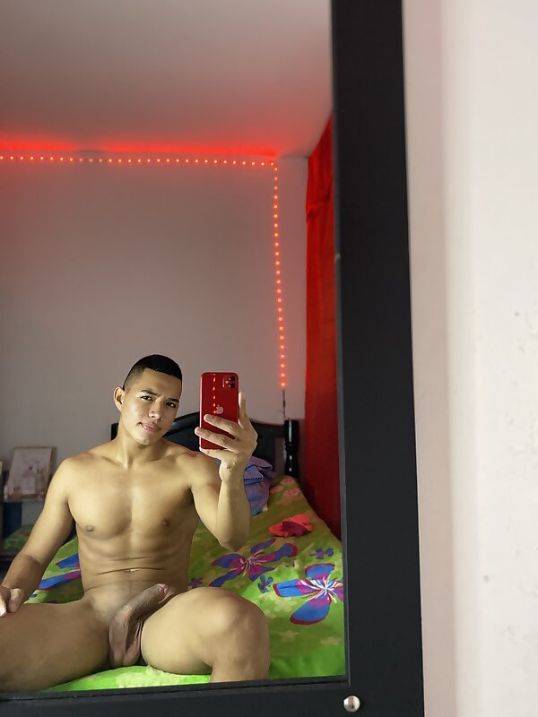 Next Image >>