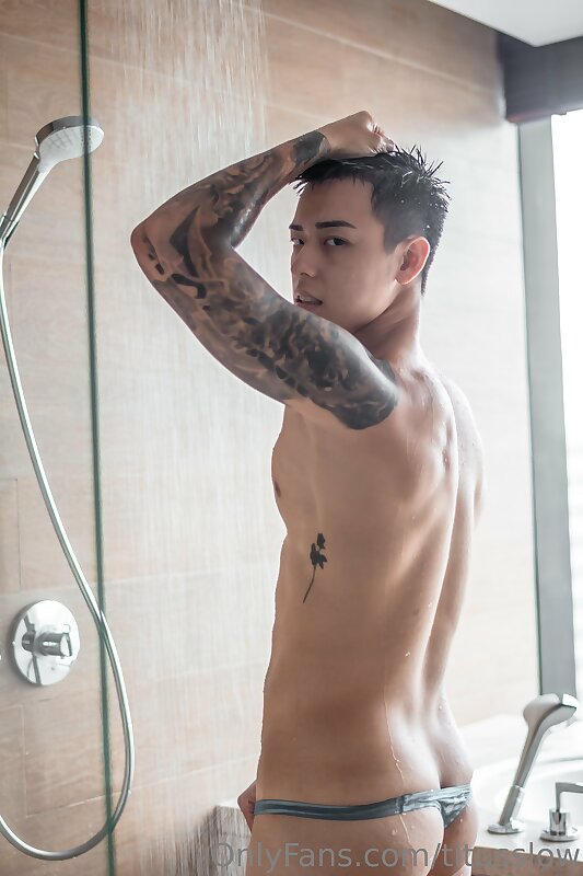Next Image >>