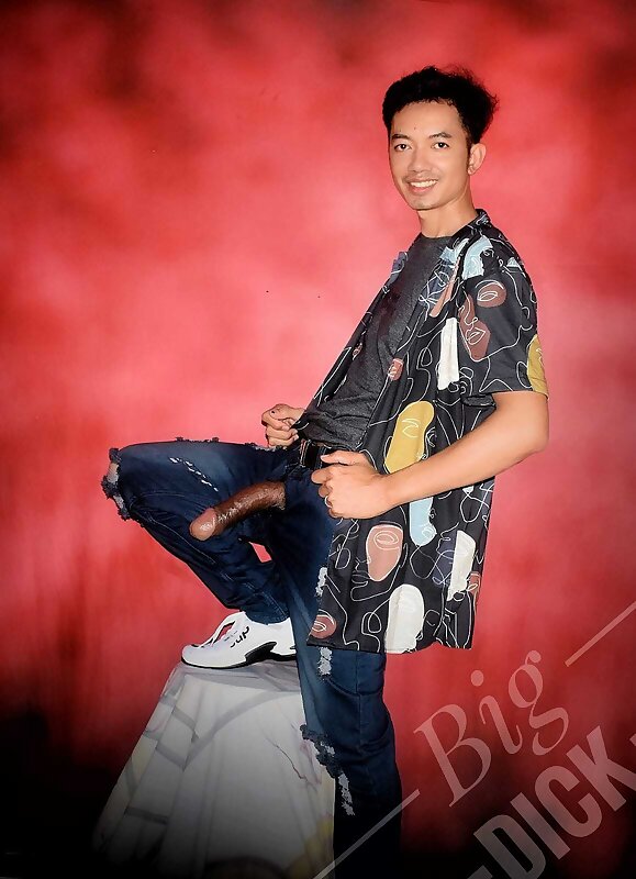 Next Image >>