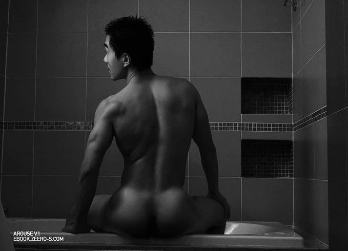 Next Image >>