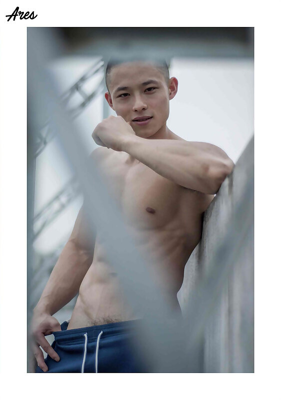 Next Image >>