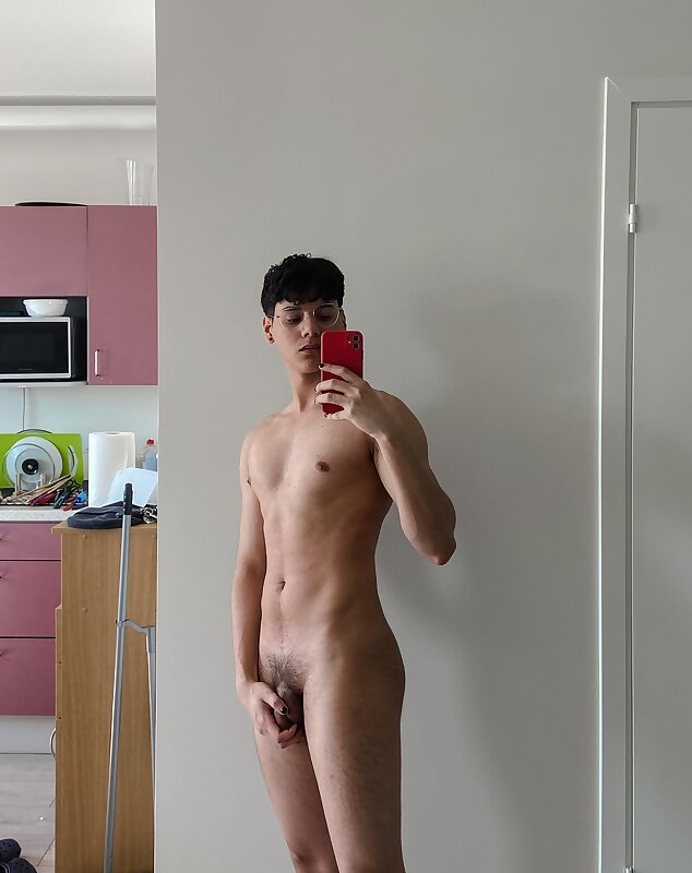 Next Image >>