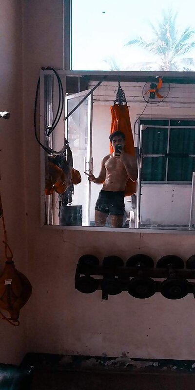 Next Image >>
