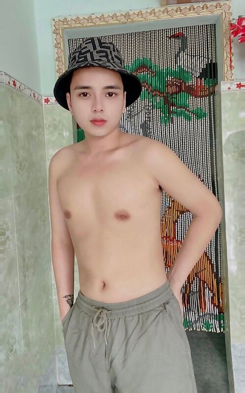 Next Image >>