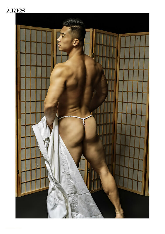 Next Image >>