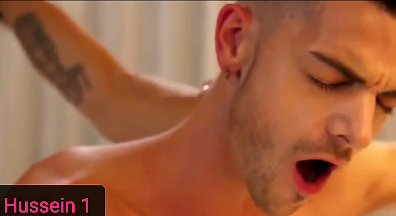 Next Image >>