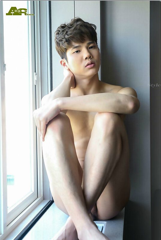 Next Image >>
