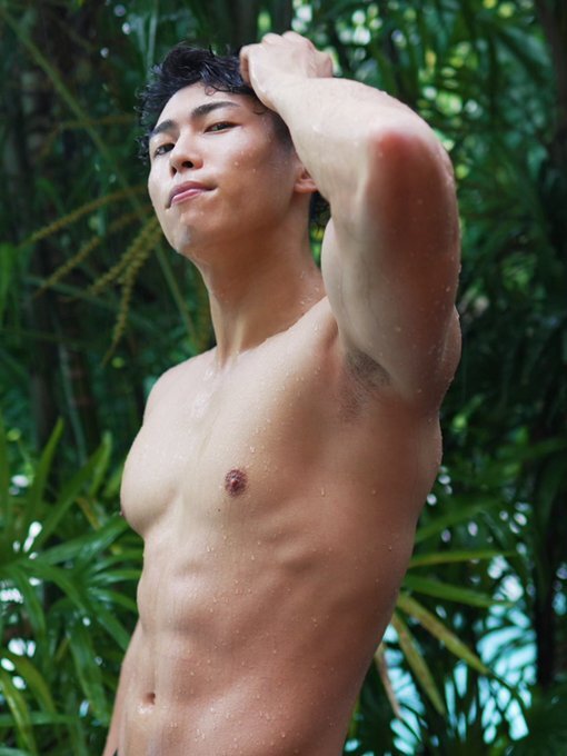 Next Image >>