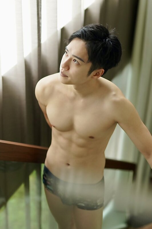 Next Image >>