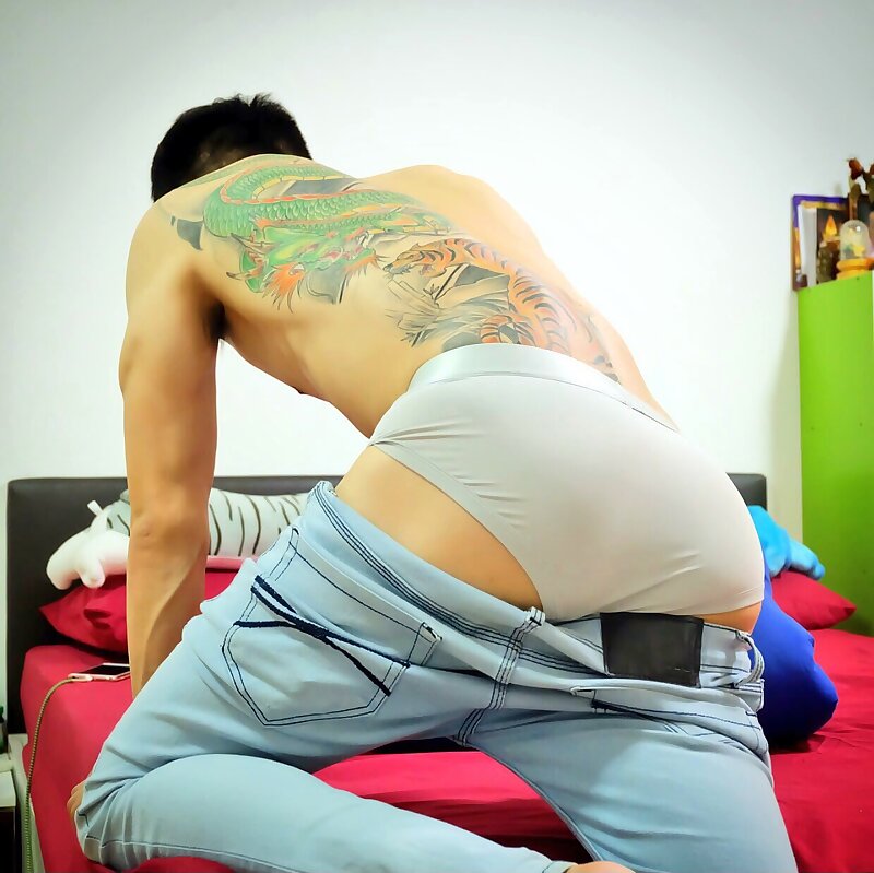 Next Image >>