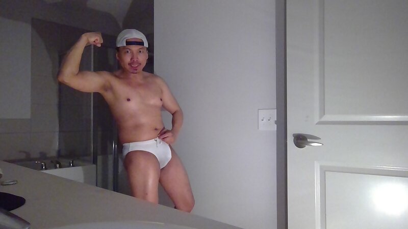 Next Image >>