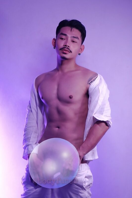 Next Image >>