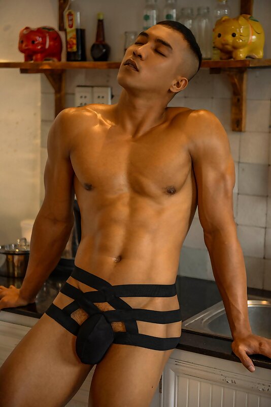 Next Image >>