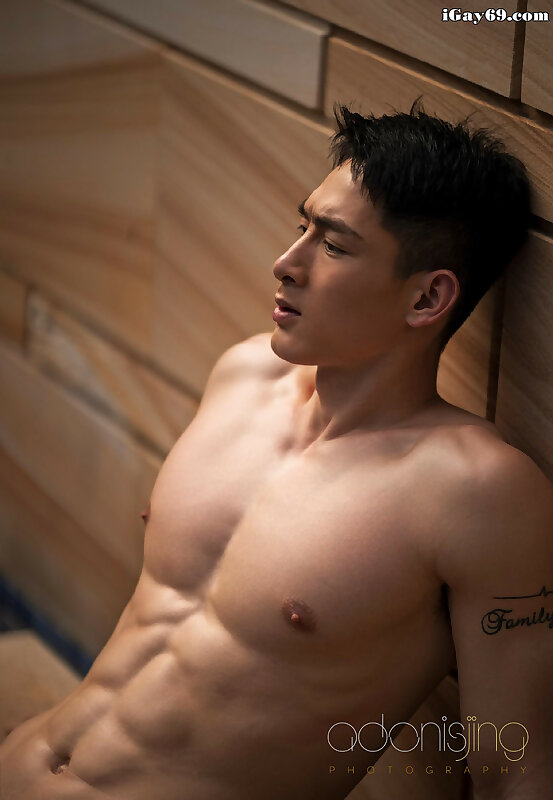 Next Image >>