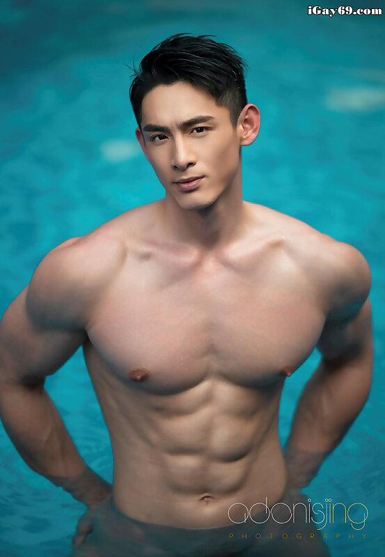 Next Image >>